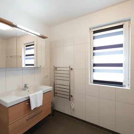 Foehren Nest Zell Am *